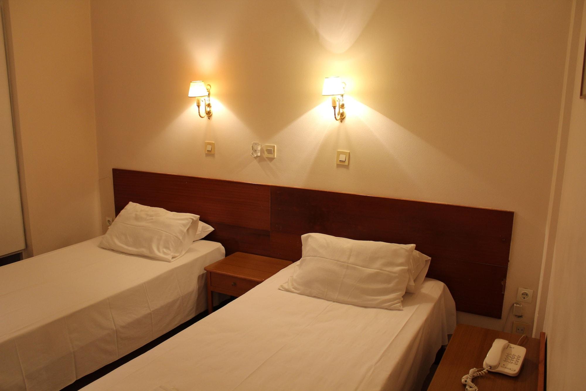 Nefeli Hotel Атина Екстериор снимка