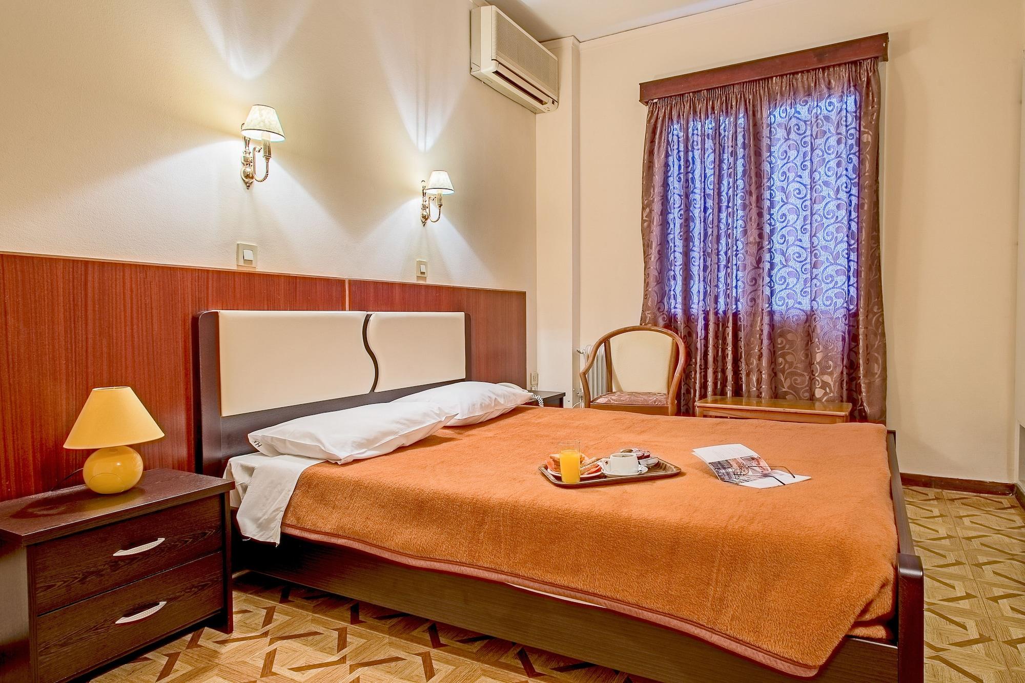 Nefeli Hotel Атина Екстериор снимка