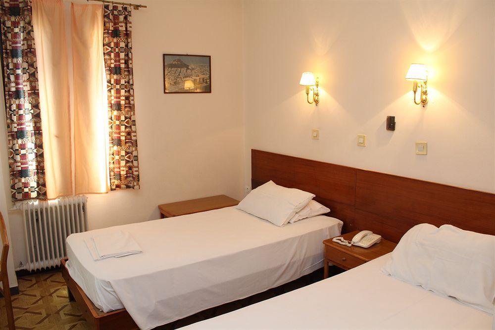 Nefeli Hotel Атина Екстериор снимка