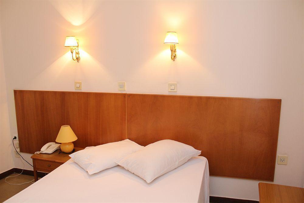 Nefeli Hotel Атина Екстериор снимка