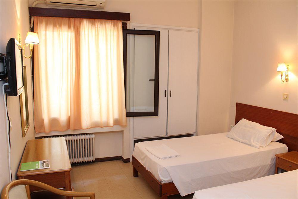 Nefeli Hotel Атина Екстериор снимка